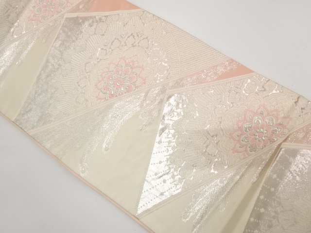 アンティーク　華紋に孔雀羽根模様織り出し袋帯（着用可）